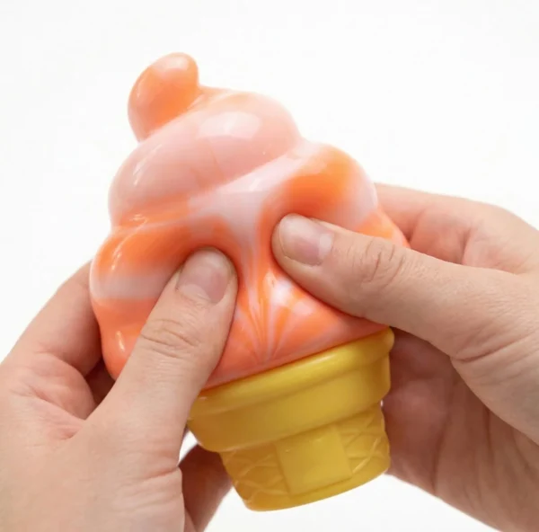 NeeDoh Nice Cream Cone Squishy – Miękkie lody, które nigdy nie topnieją — Image 7 of 8